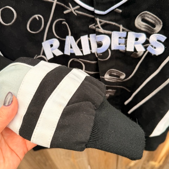 NFL Raiders Black and Gray Bomber Jacket Size Large - Picture 4 of 10
